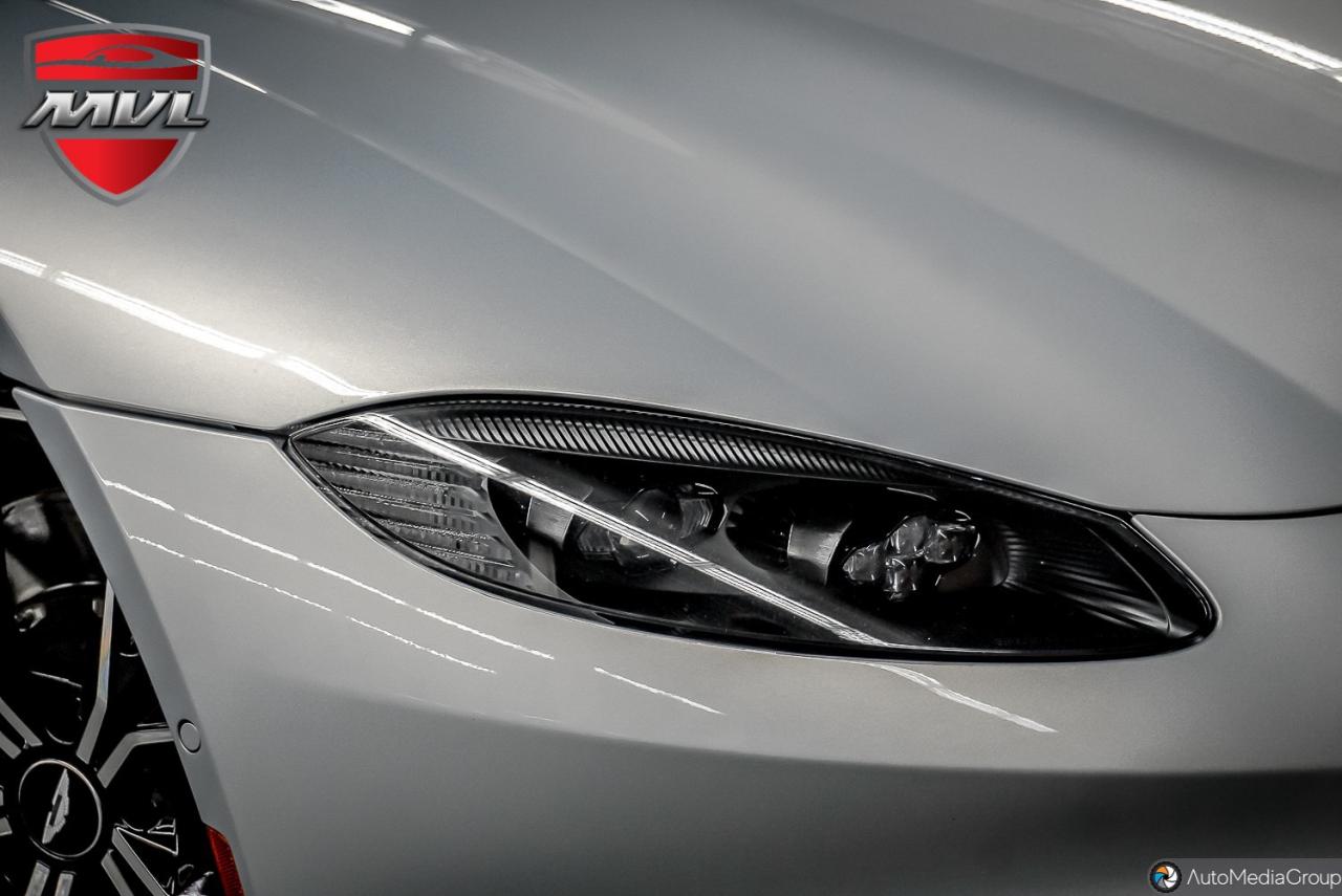 2023 Aston Martin Vantage  Photo2