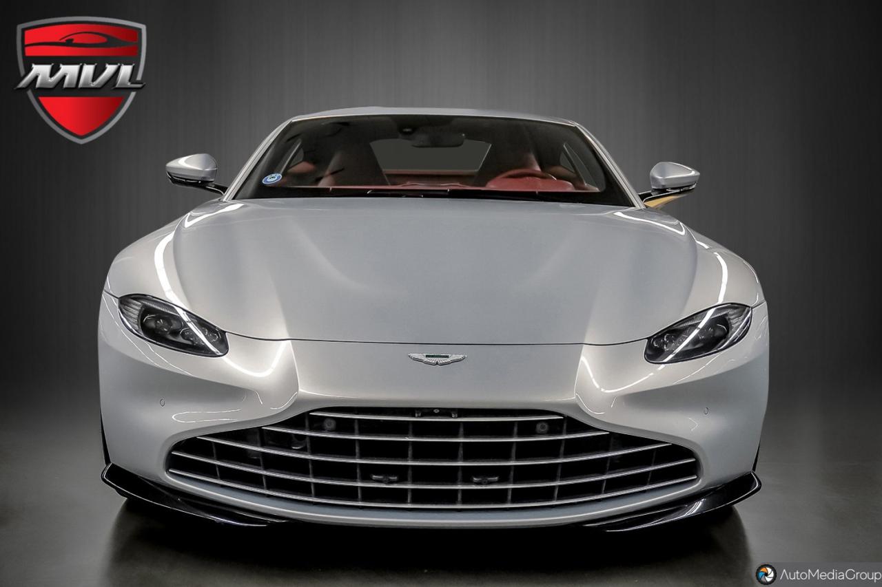 2023 Aston Martin Vantage  Photo