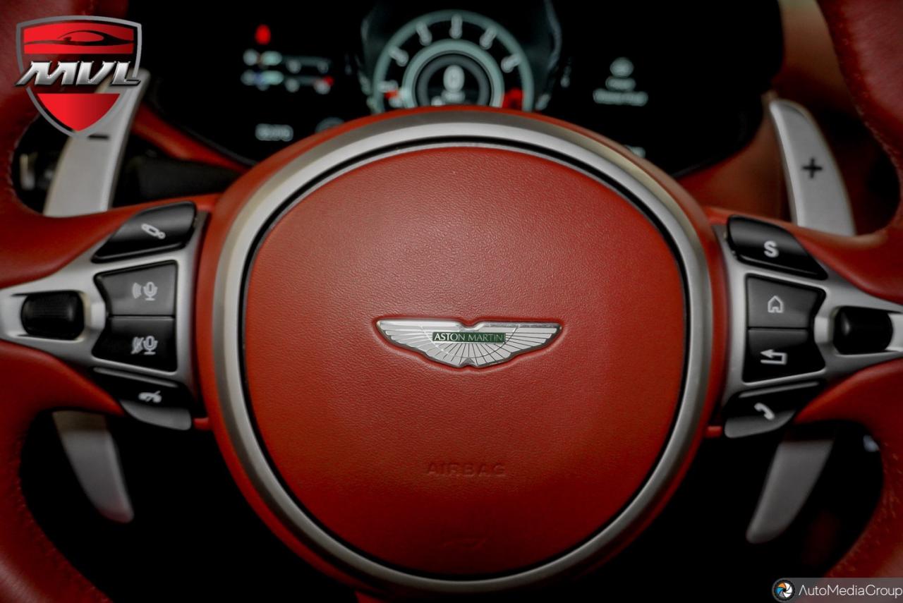 2023 Aston Martin Vantage  Photo