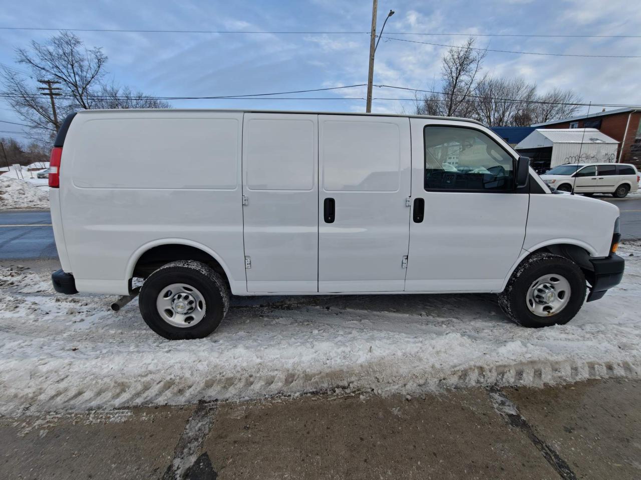 2022 Chevrolet Express 2500 Work Van Rear-Wheel Drive Cargo Van Photo