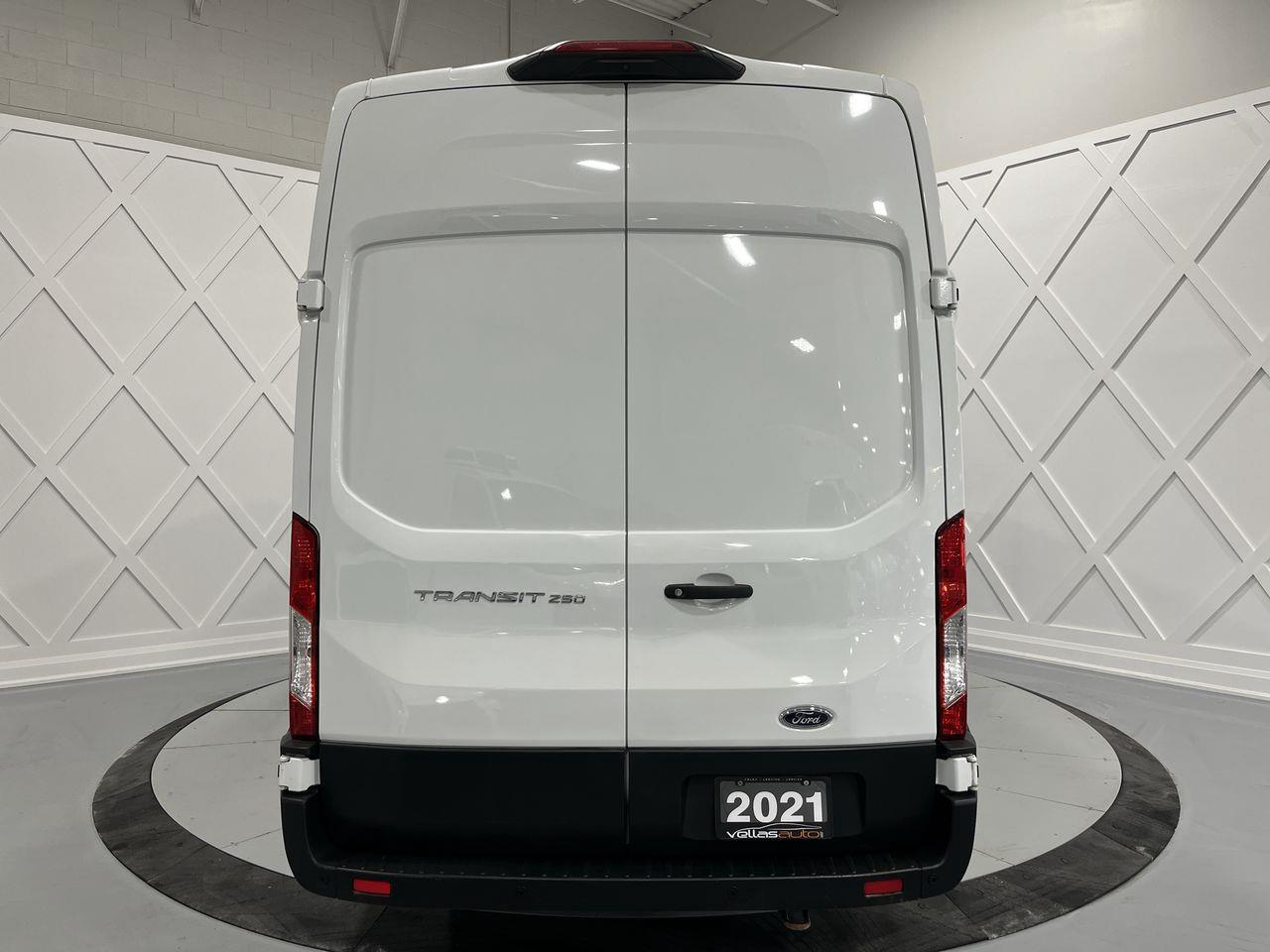 2021 Ford Transit  Photo