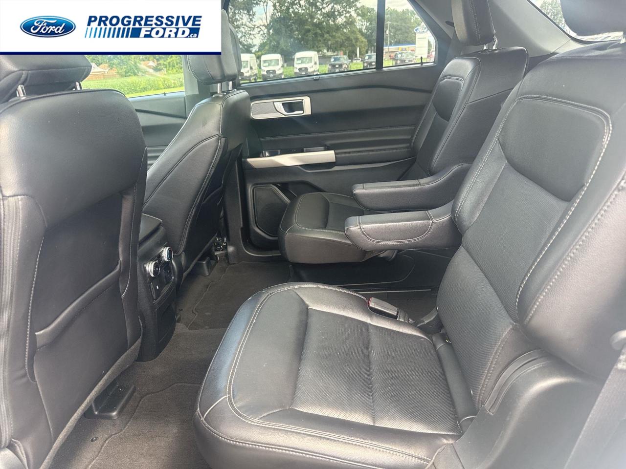 2023 Ford Explorer Limited 4dr 4x4 Photo