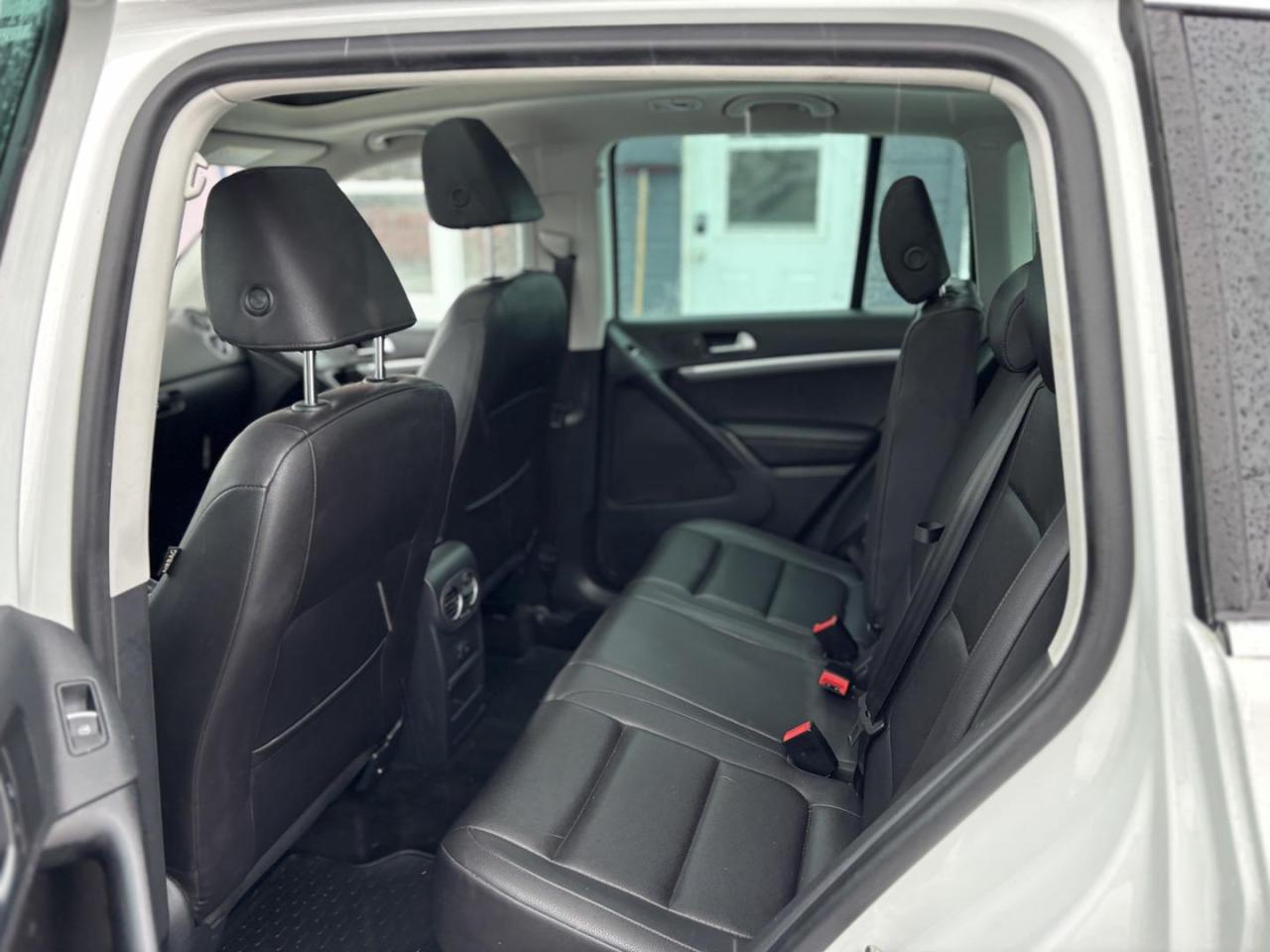 2017 Volkswagen Tiguan Comfortline 4dr All-wheel Drive 4MOTION Photo