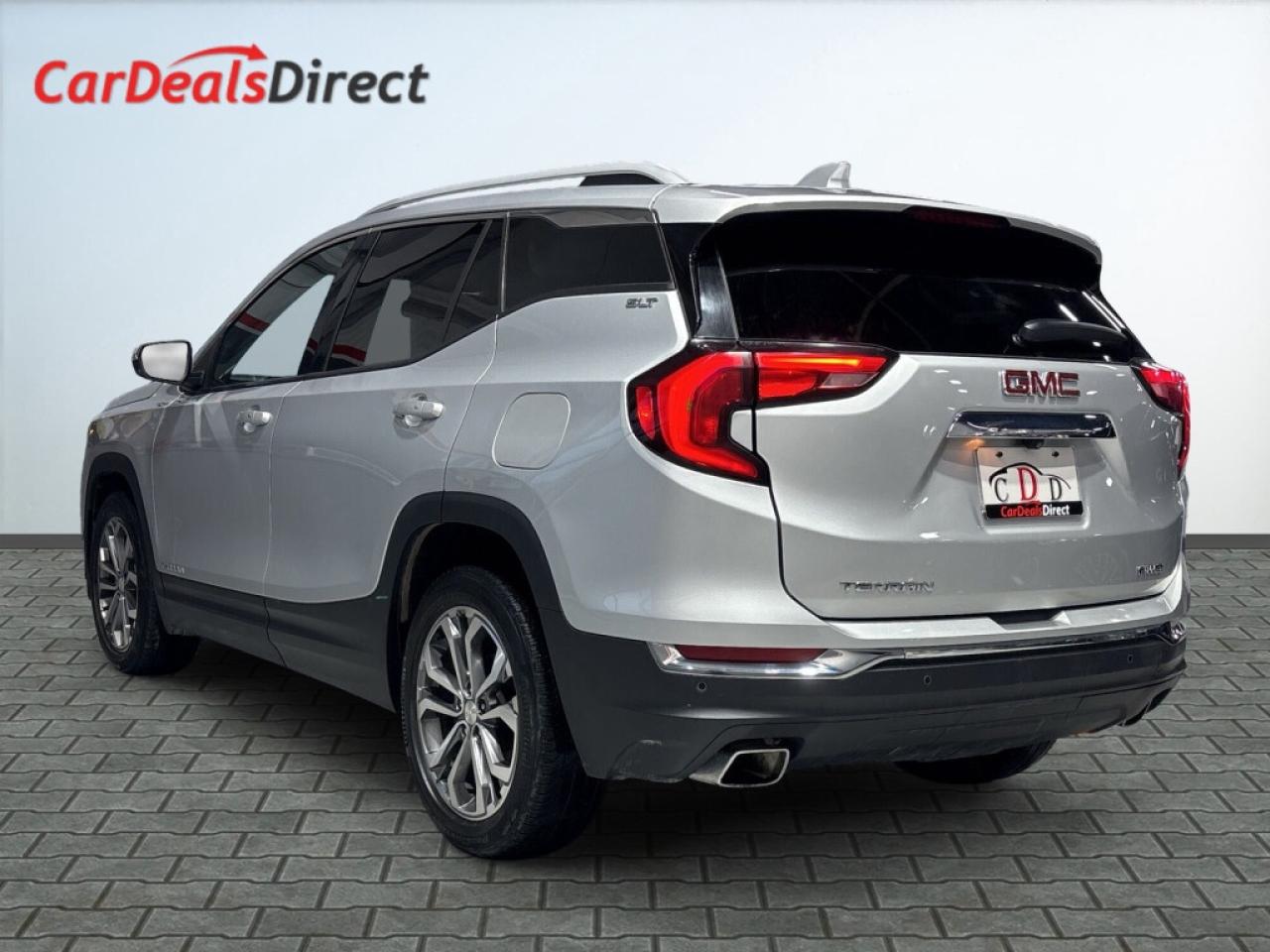 2020 GMC Terrain SLT   Leather   Panoramic Sunroof   AWD   Winter R Photo3