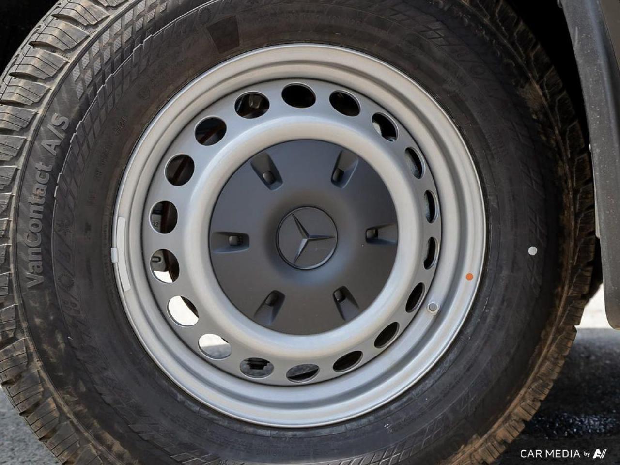 2025 Mercedes-Benz Sprinter 3500 High Roof 4-Cyl Diesel HO Sprinter 3500 Extended Cargo Van 170 in. WB Rear-Wheel Drive Photo