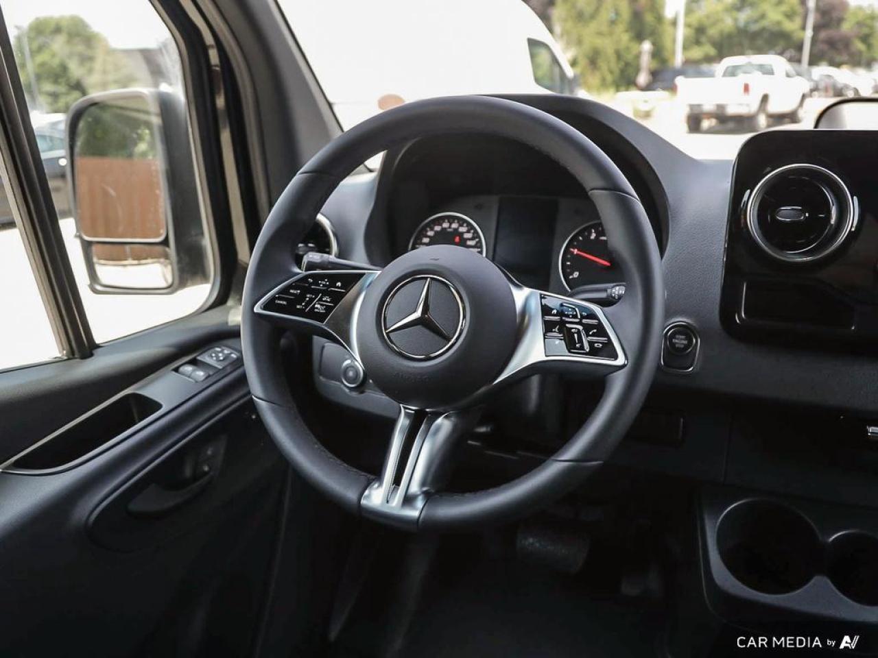 2025 Mercedes-Benz Sprinter 3500 High Roof 4-Cyl Diesel HO Sprinter 3500 Extended Cargo Van 170 in. WB Rear-Wheel Drive Photo