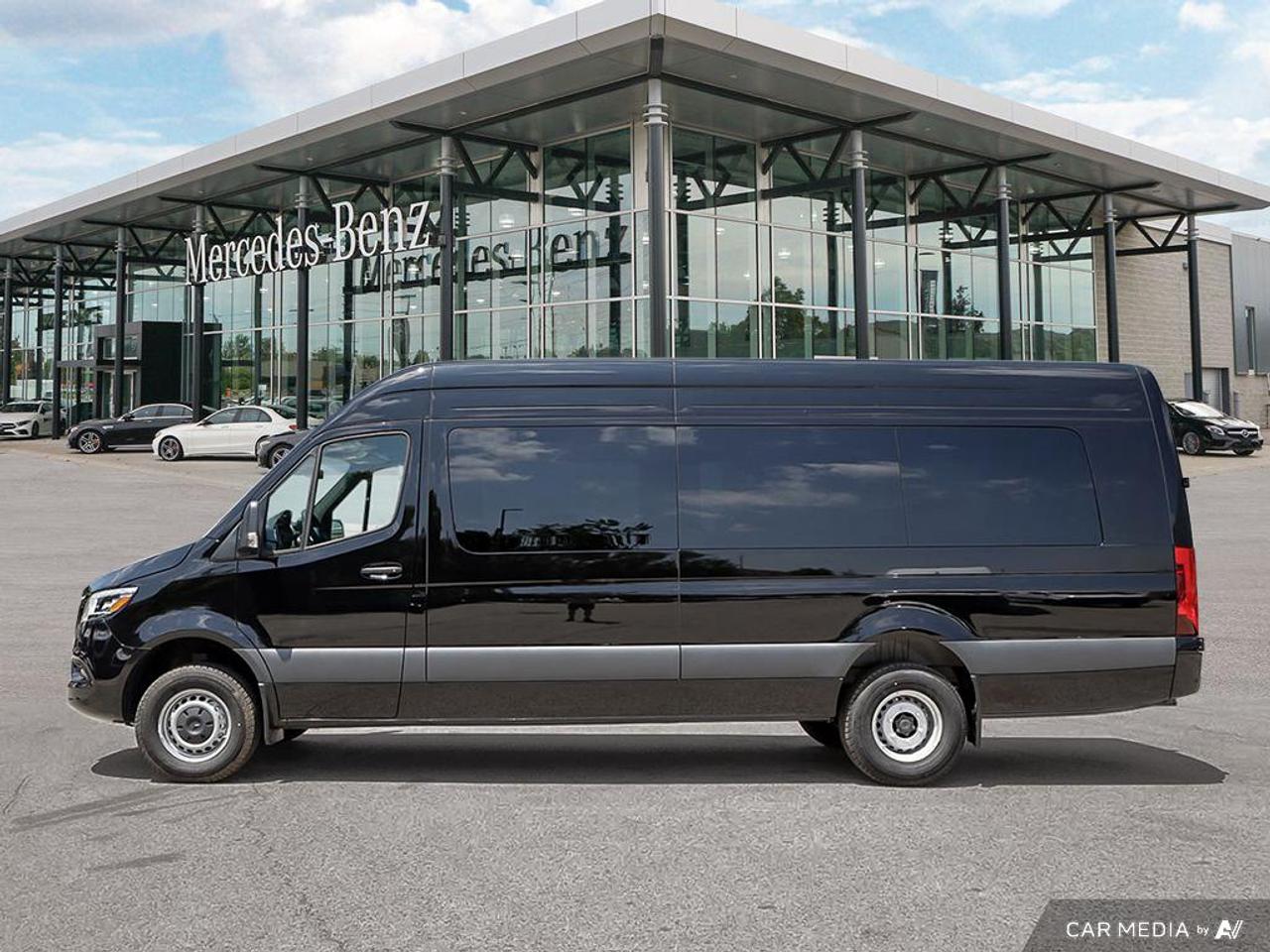 2025 Mercedes-Benz Sprinter 3500 High Roof 4-Cyl Diesel HO Sprinter 3500 Extended Cargo Van 170 in. WB Rear-Wheel Drive Photo2