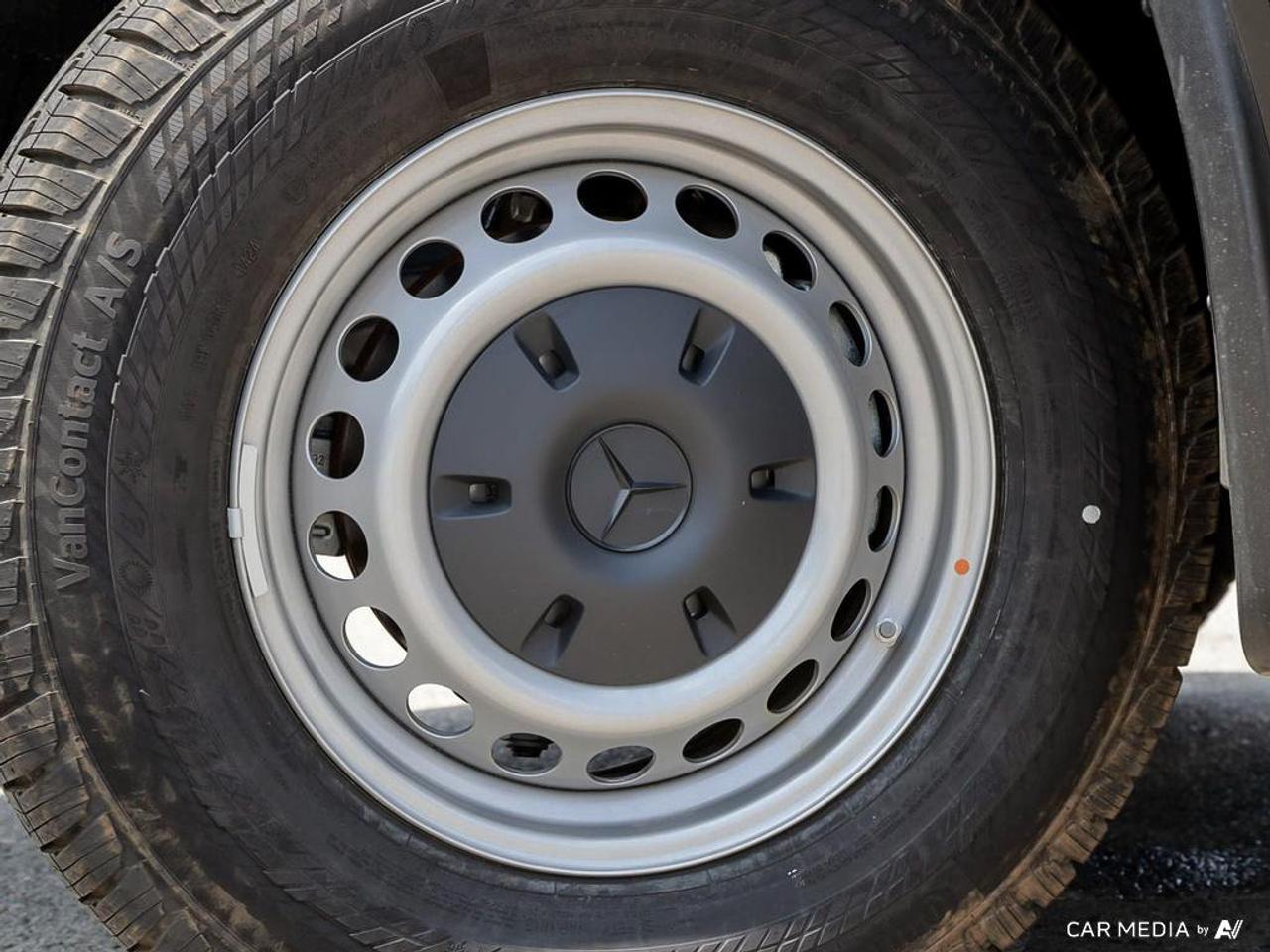 2025 Mercedes-Benz Sprinter 3500 High Roof 4-Cyl Diesel HO Sprinter 3500 Extended Cargo Van 170 in. WB Rear-Wheel Drive Photo