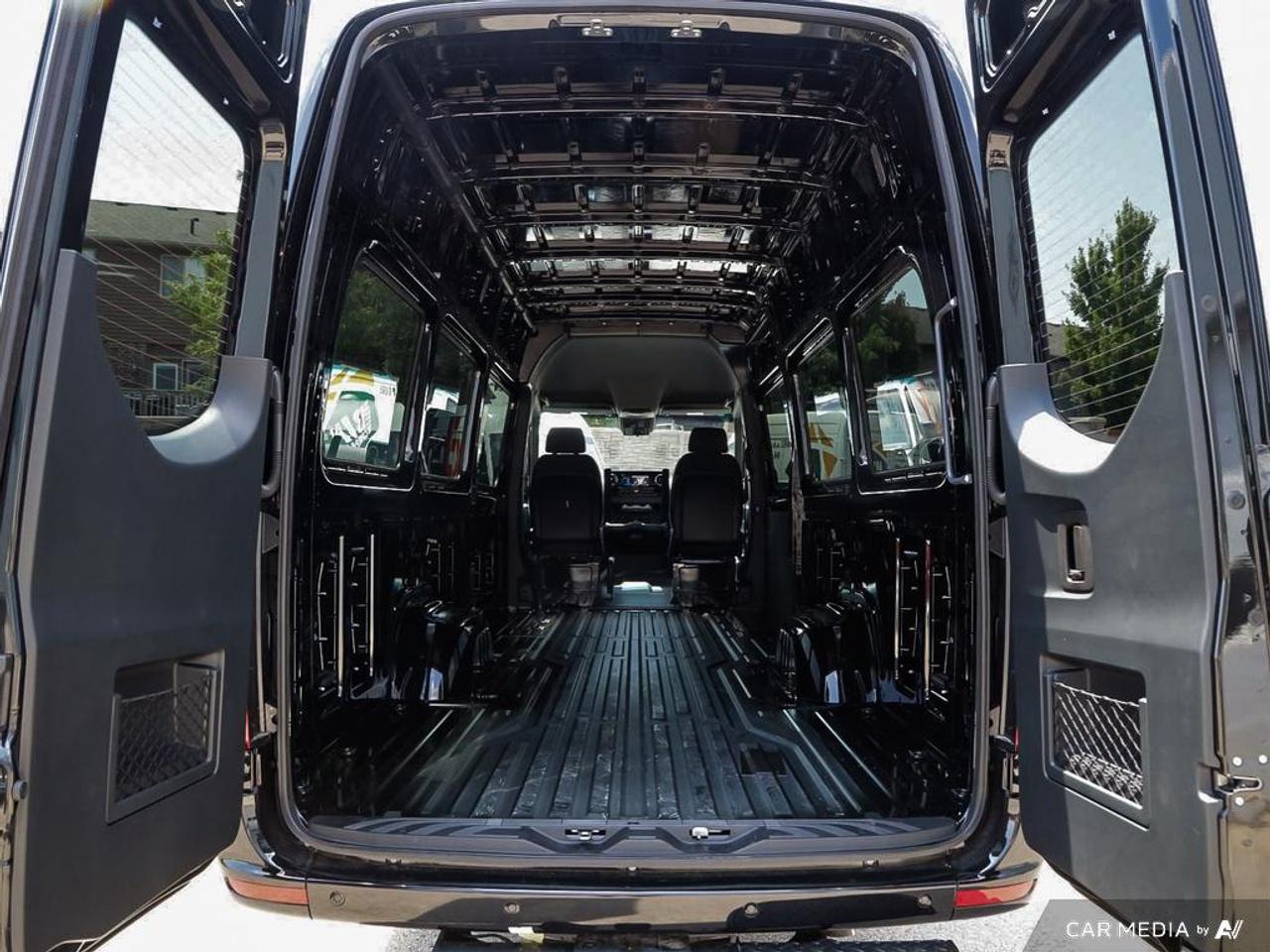 2025 Mercedes-Benz Sprinter 3500 High Roof 4-Cyl Diesel HO Sprinter 3500 Extended Cargo Van 170 in. WB Rear-Wheel Drive Photo
