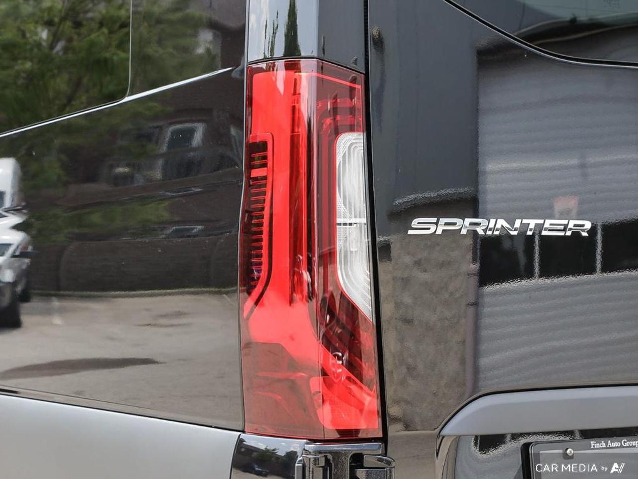 2025 Mercedes-Benz Sprinter 3500 High Roof 4-Cyl Diesel HO Sprinter 3500 Extended Cargo Van 170 in. WB Rear-Wheel Drive Photo