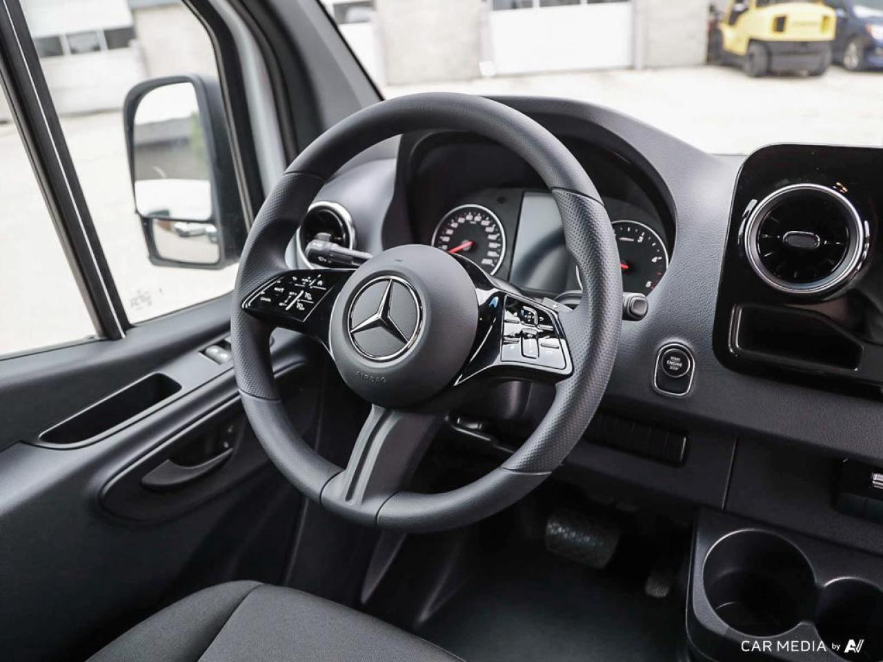 2025 Mercedes-Benz Sprinter 2500 High Roof 4-Cyl Diesel Sprinter 2500 Cargo Van 170 in. WB Rear-Wheel Drive Photo