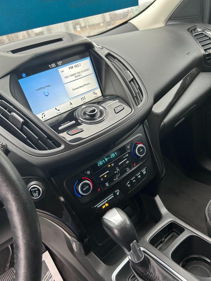 2018 Ford Escape Titanium 4dr 4x4 Photo