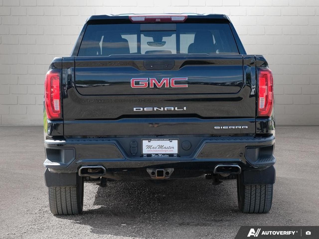 2019 GMC Sierra 1500 Crew CabShort Box 4-Wheel Drive Denali Photo3