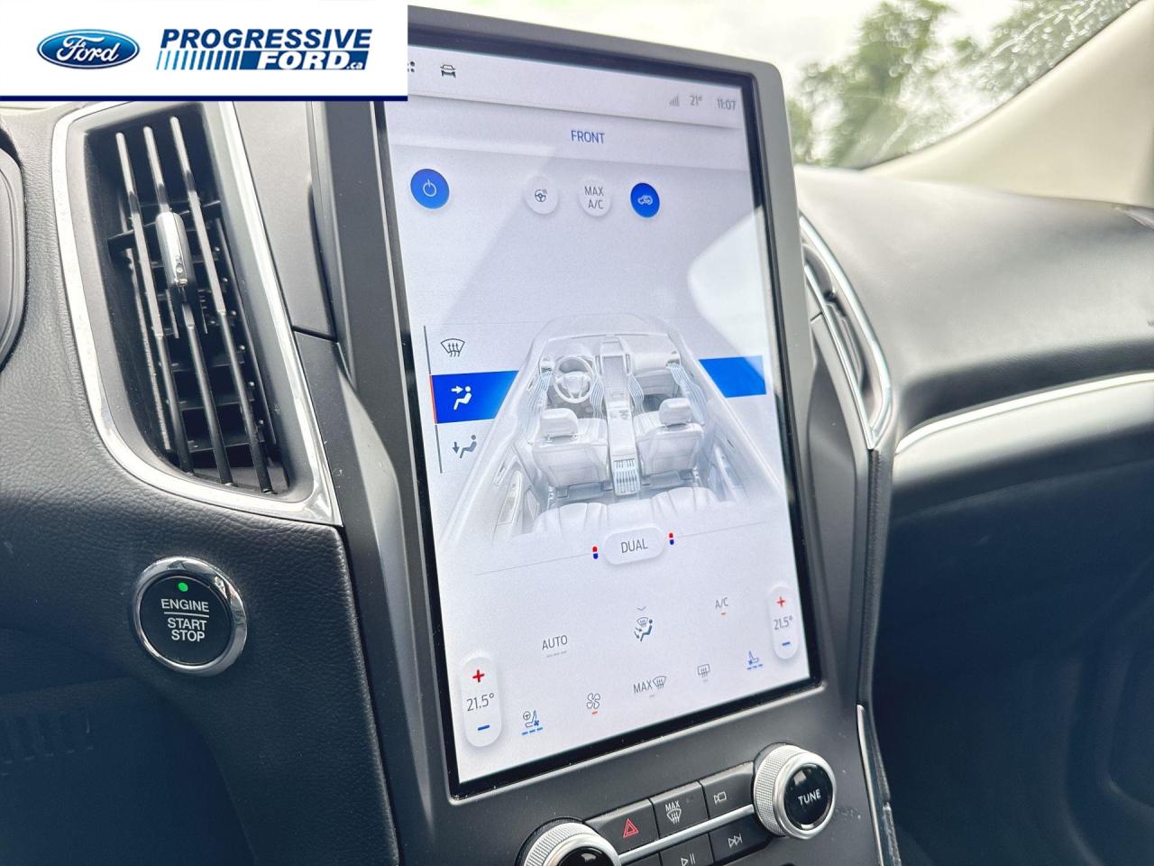 2022 Ford Edge TITANIUM 4DR ALL-WHEEL DRIVE Photo