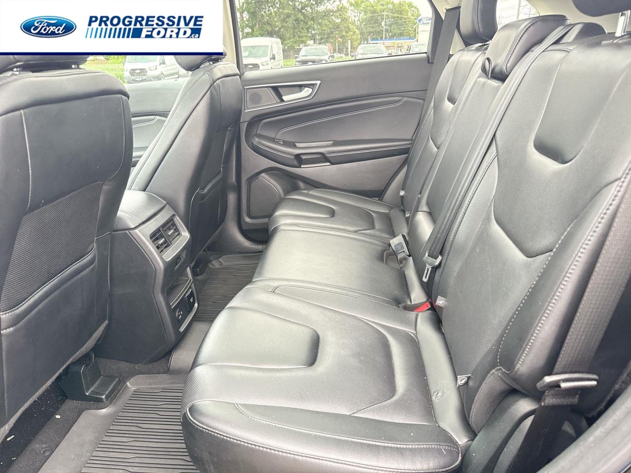 2022 Ford Edge TITANIUM 4DR ALL-WHEEL DRIVE Photo