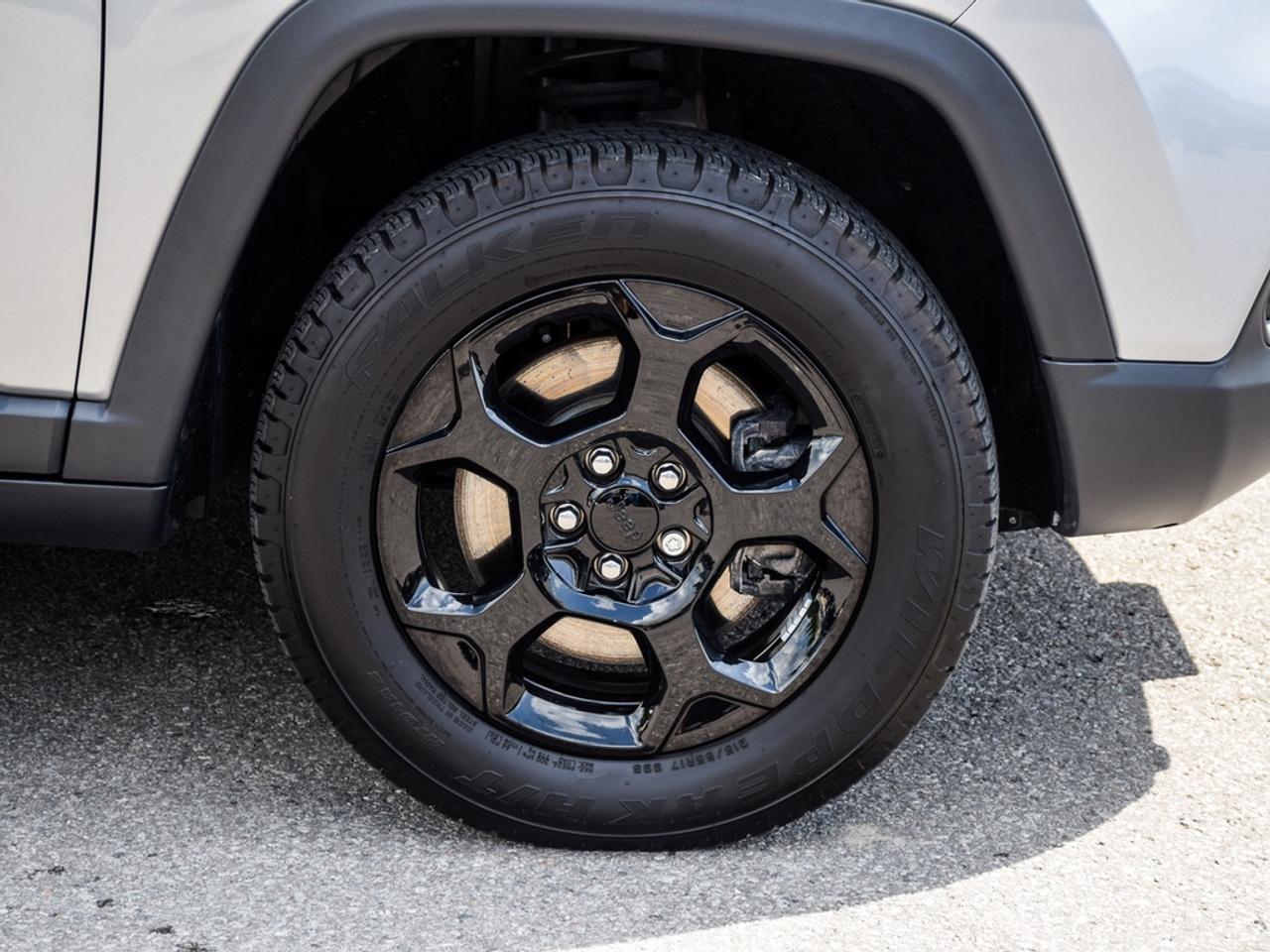 2023 Jeep Compass Trailhawk 4dr 4x4 Photo