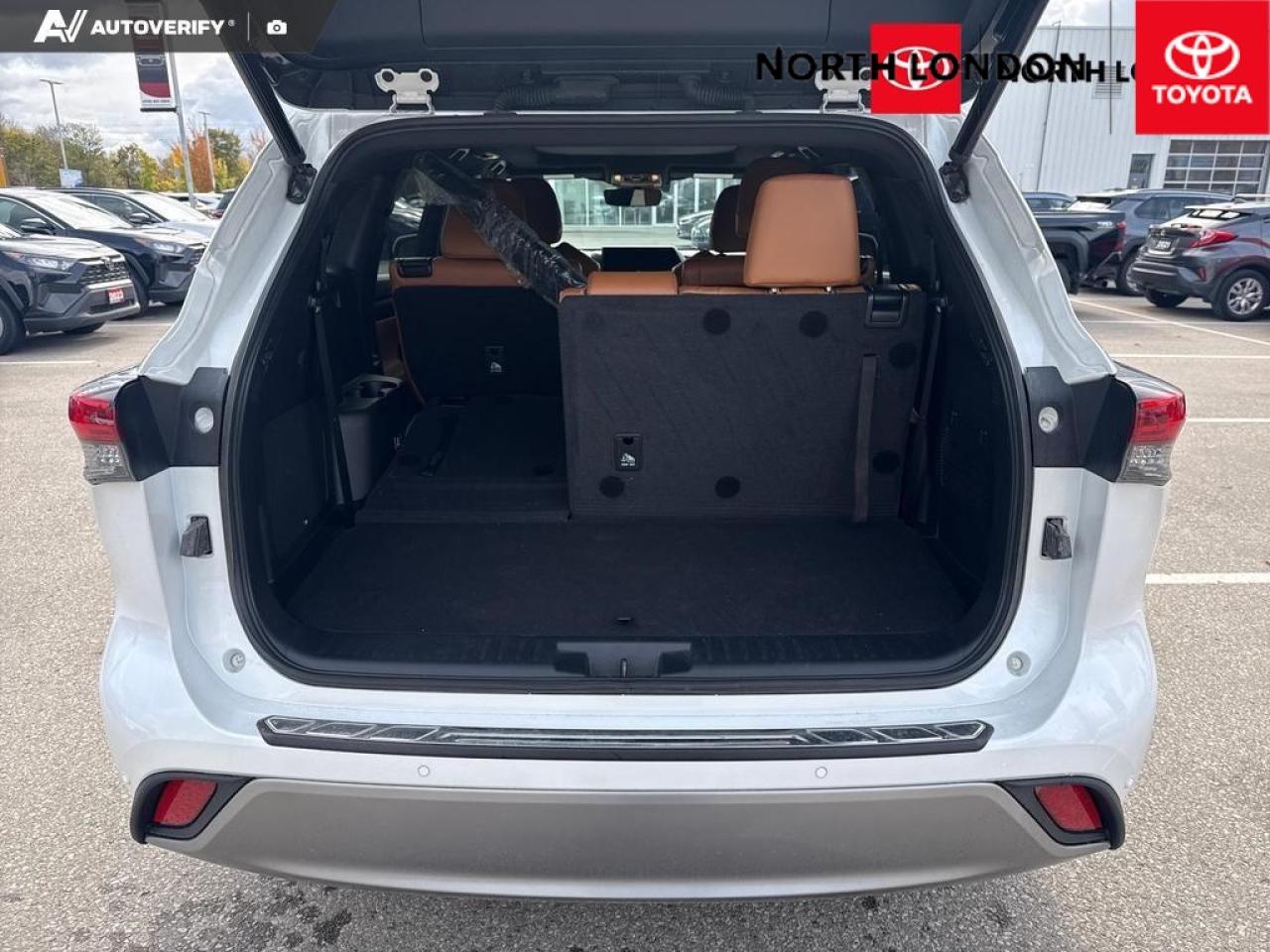 2022 Toyota Highlander Limited 4dr All-Wheel Drive Photo