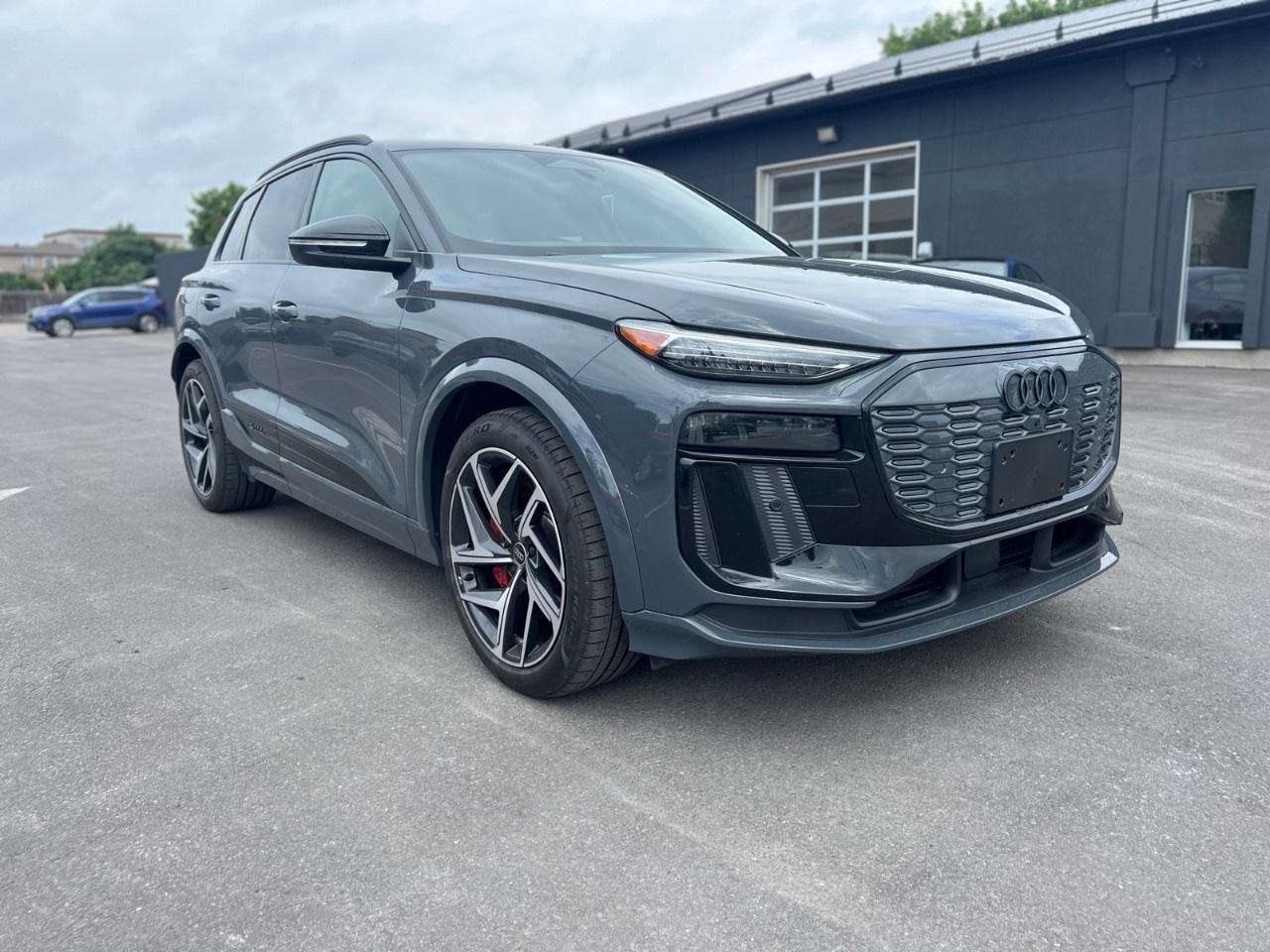 2025 Audi SQ6 e-tron quattro Technik Photo