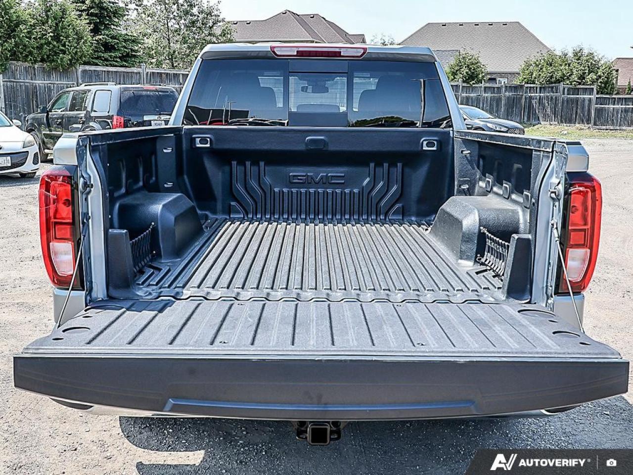 2023 GMC Sierra 1500 Crew Cab Short Box 4-Wheel Drive SLE Photo