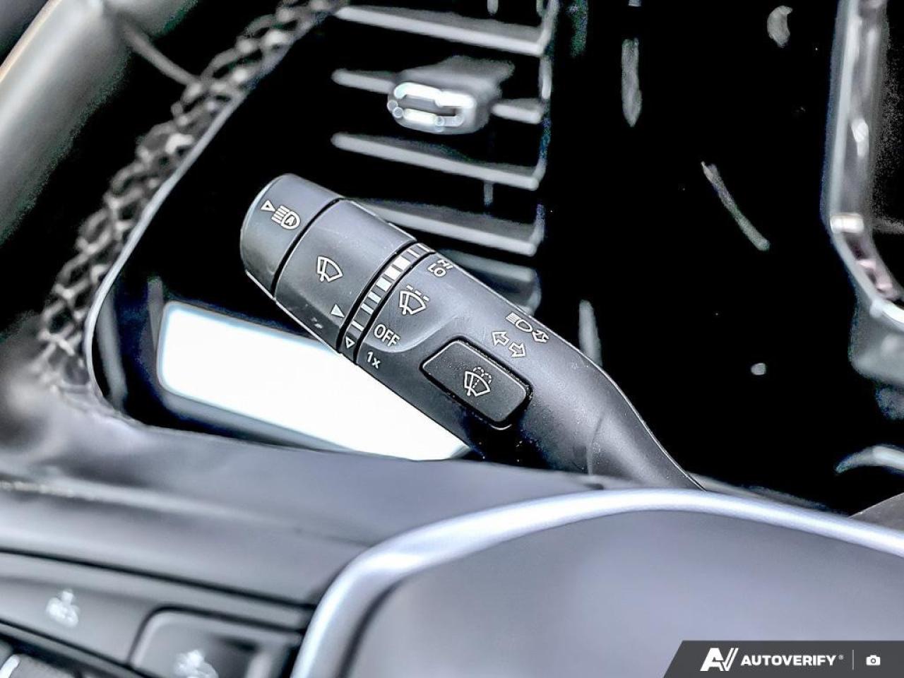 2023 GMC Sierra 1500 Crew Cab Short Box 4-Wheel Drive SLE Photo