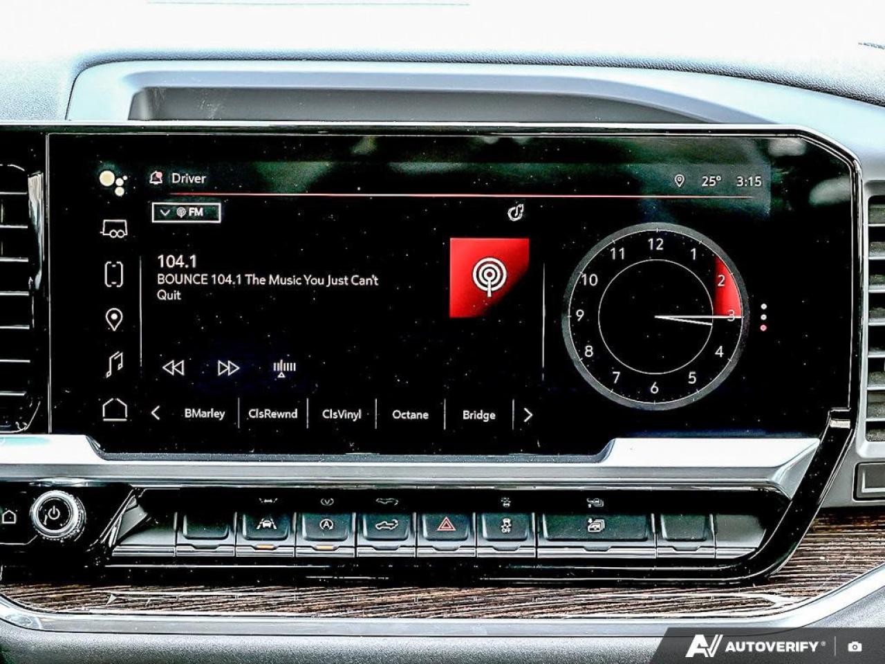 2023 GMC Sierra 1500 Crew Cab Short Box 4-Wheel Drive SLE Photo