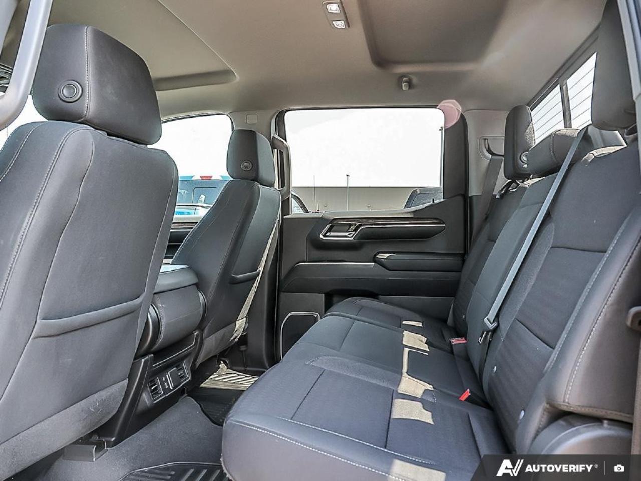 2023 GMC Sierra 1500 Crew Cab Short Box 4-Wheel Drive SLE Photo