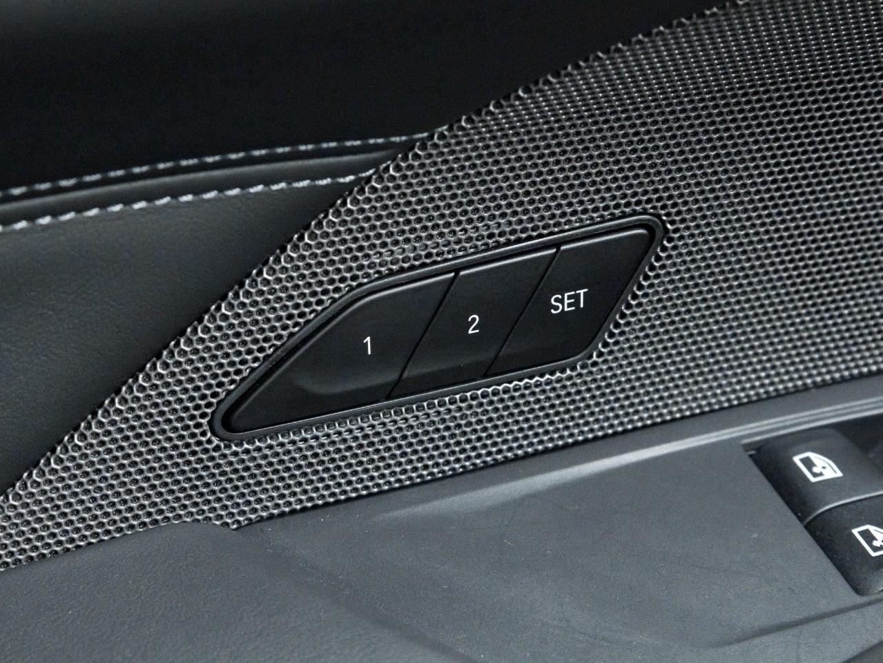 2021 BMW M4 Base 2dr Rear-Wheel Drive Coupe Photo