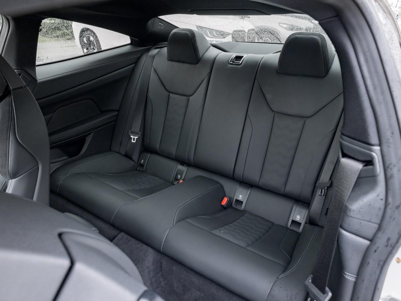 2021 BMW M4 Base 2dr Rear-Wheel Drive Coupe Photo