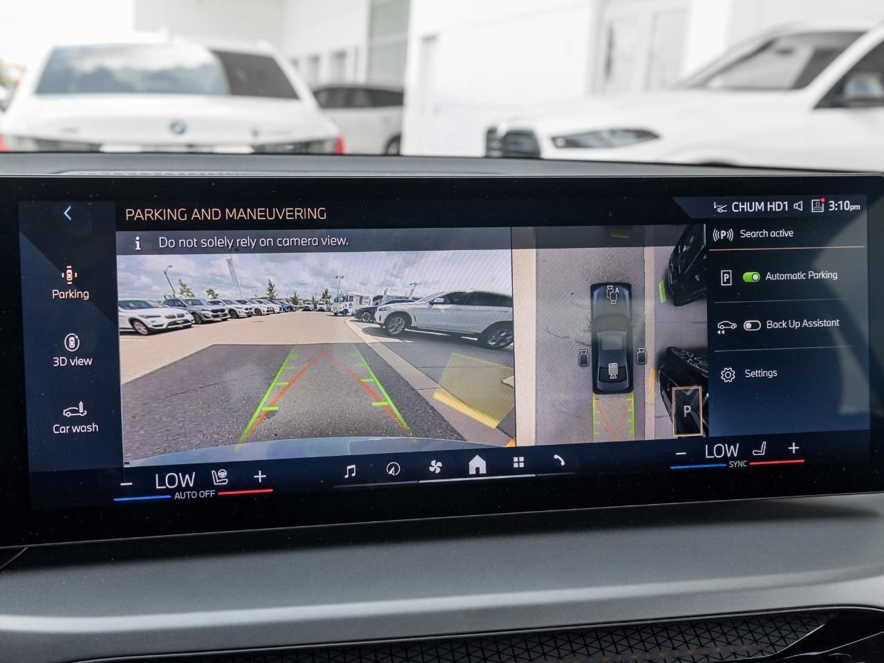 2025 BMW 330 i xDrive 4dr All-Wheel Drive Sedan Photo