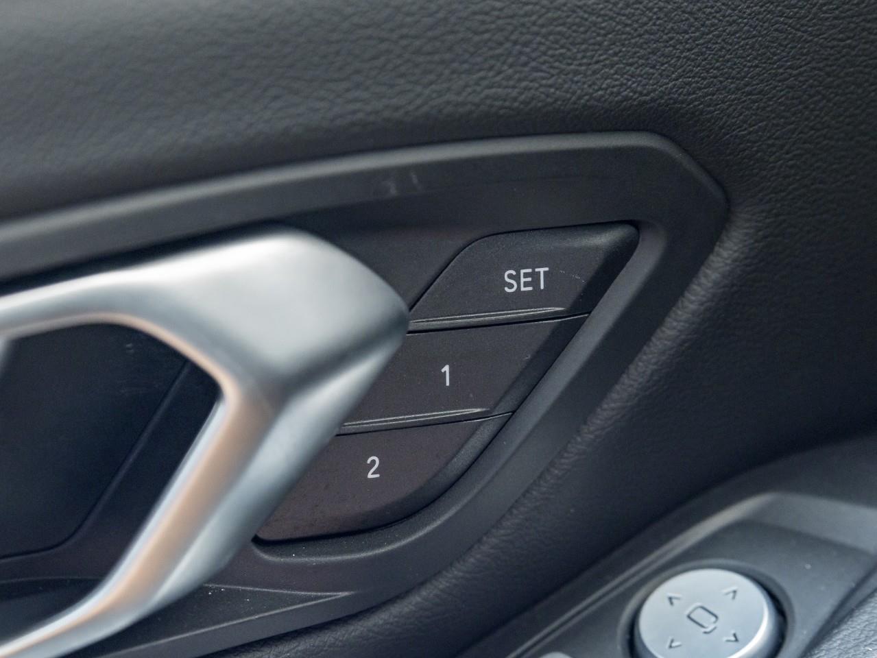 2025 BMW 330 i xDrive 4dr All-Wheel Drive Sedan Photo