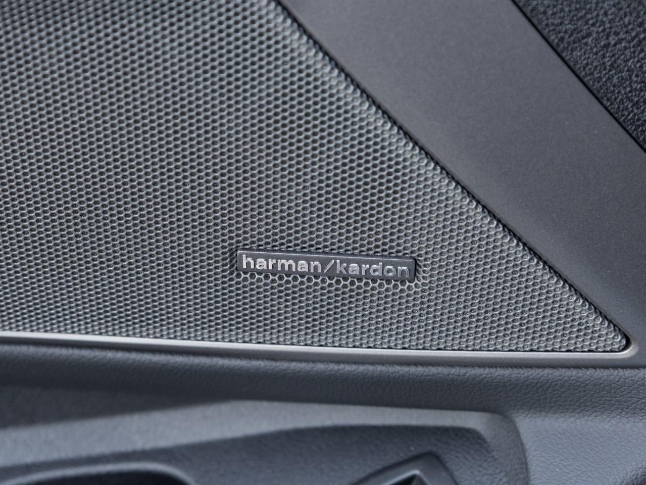 2025 BMW 330 i xDrive 4dr All-Wheel Drive Sedan Photo