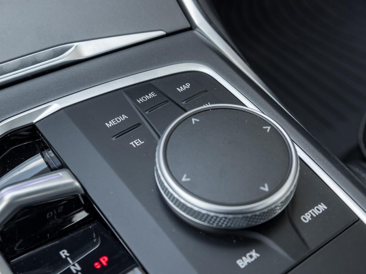 2025 BMW 330 i xDrive 4dr All-Wheel Drive Sedan Photo