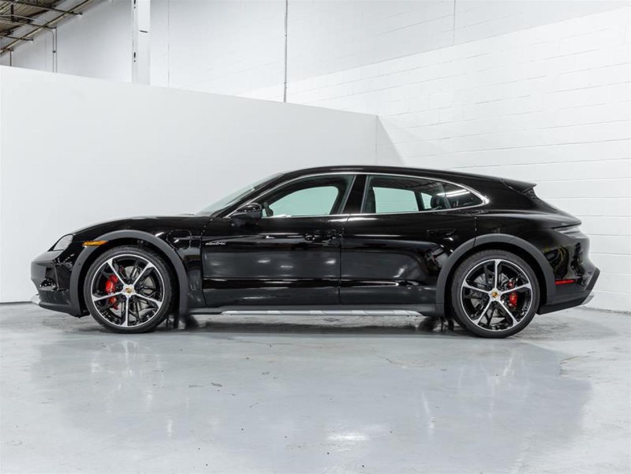 2025 Porsche Taycan  Photo