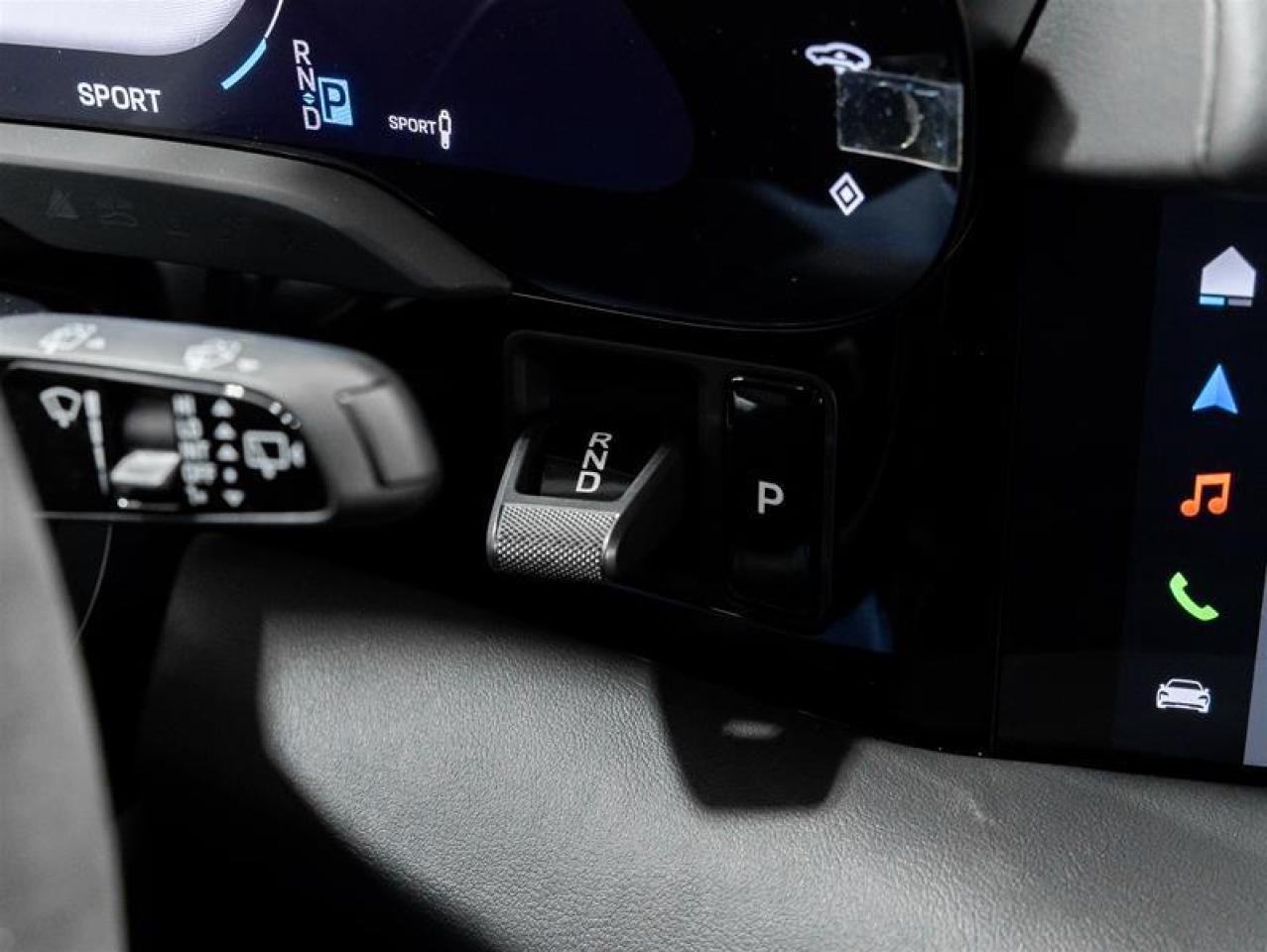 2025 Porsche Taycan  Photo