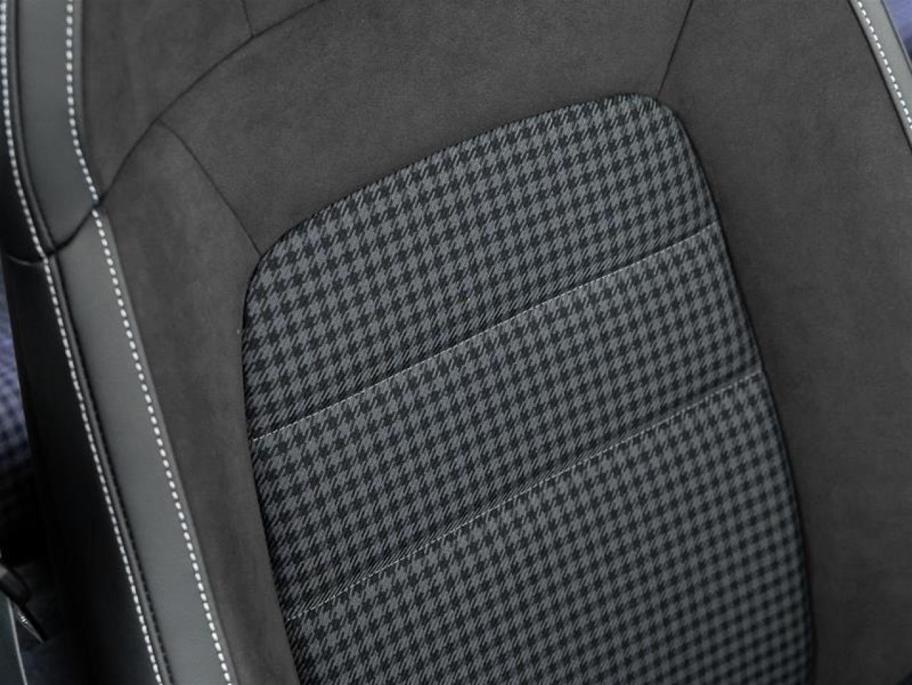 2025 Porsche Taycan  Photo