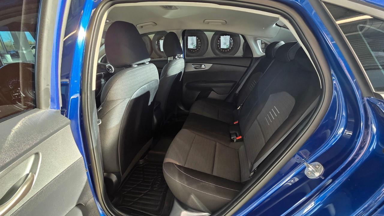 2021 Kia Forte LX 4dr Sedan Photo