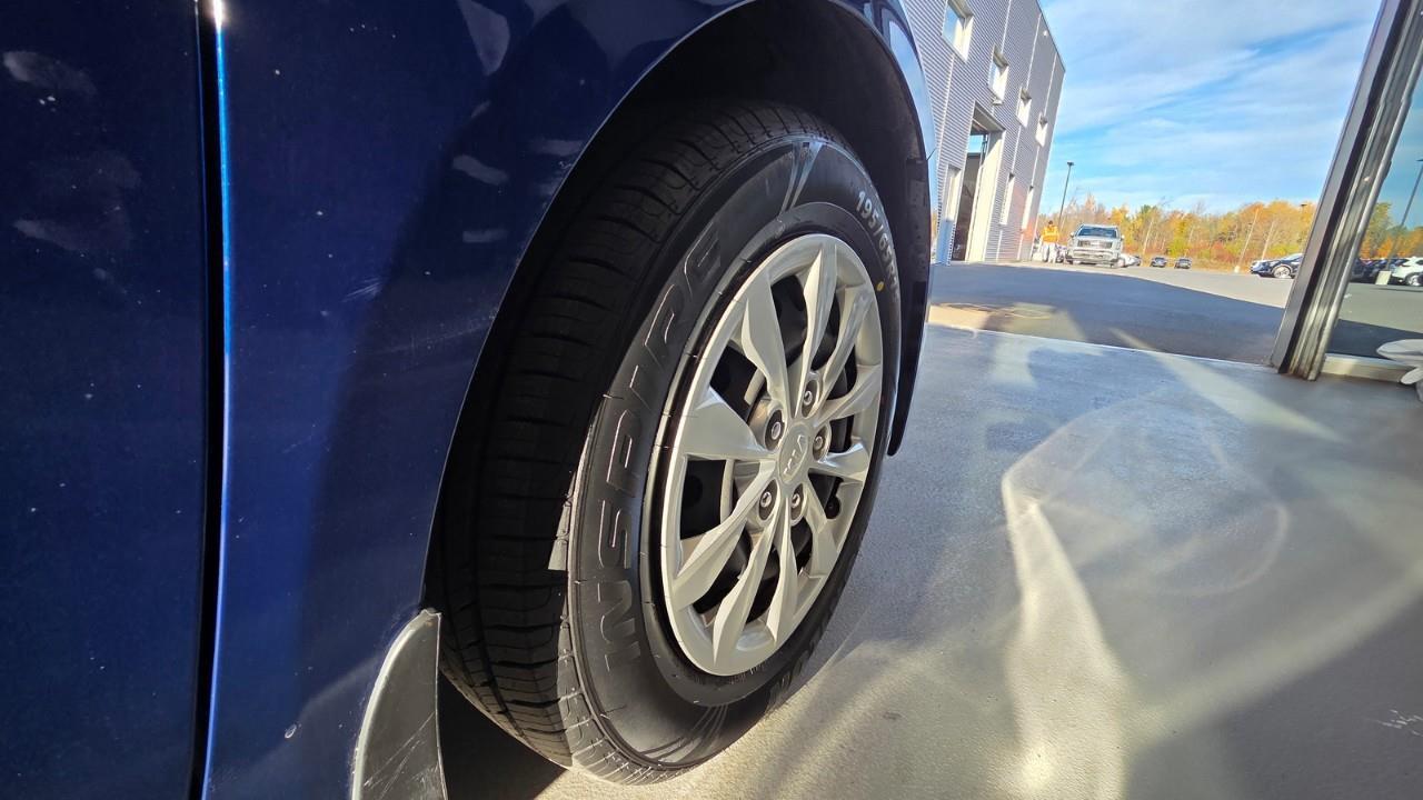 2021 Kia Forte LX 4dr Sedan Photo