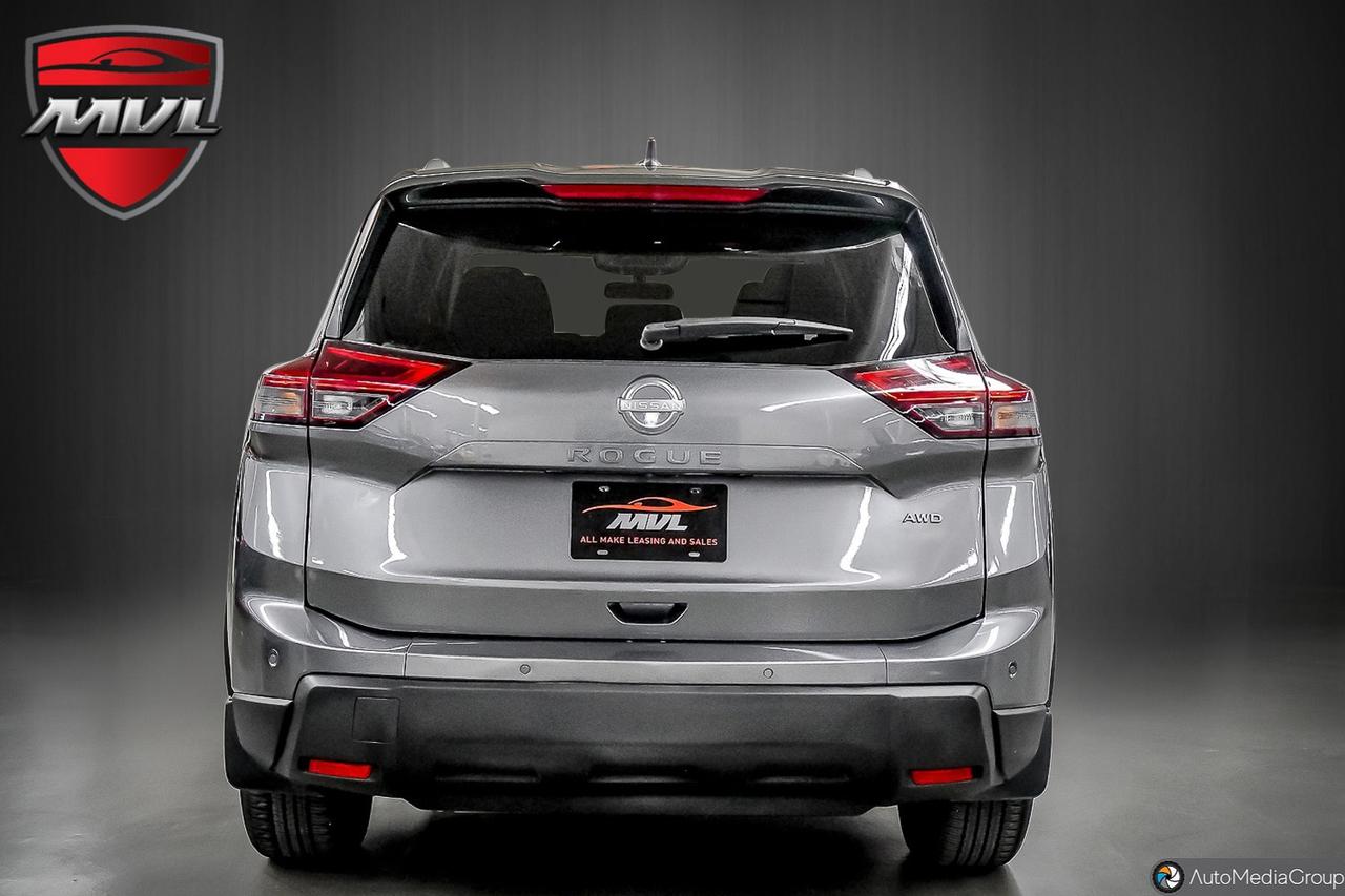 2025 Nissan Rogue SV Moonroof 4dr All-Wheel Drive Sport Utility Photo4