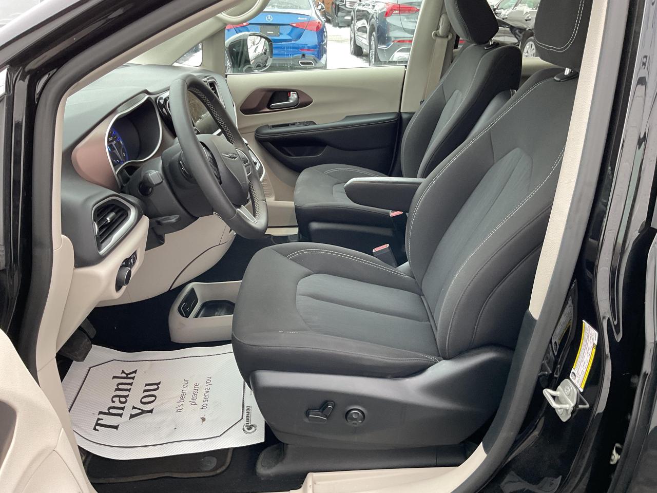 2024 Chrysler Grand Caravan SXT Front-Wheel Drive Passenger Van Photo