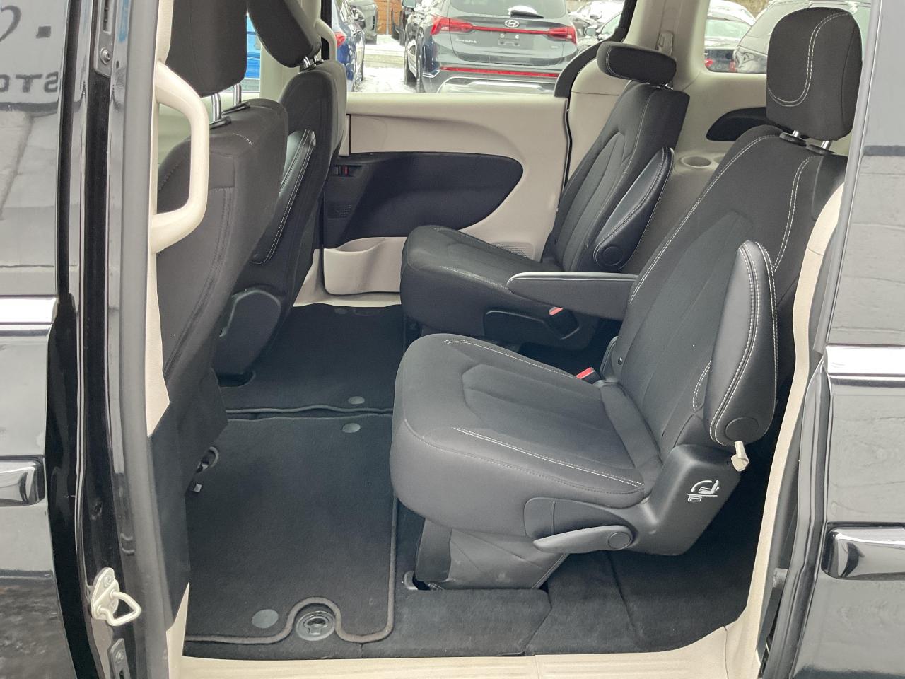 2024 Chrysler Grand Caravan SXT Front-Wheel Drive Passenger Van Photo