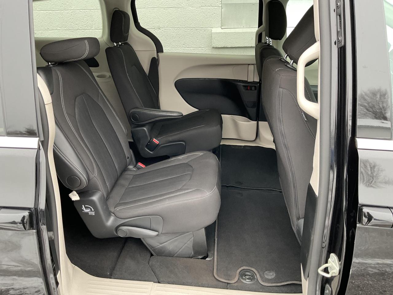 2024 Chrysler Grand Caravan SXT Front-Wheel Drive Passenger Van Photo