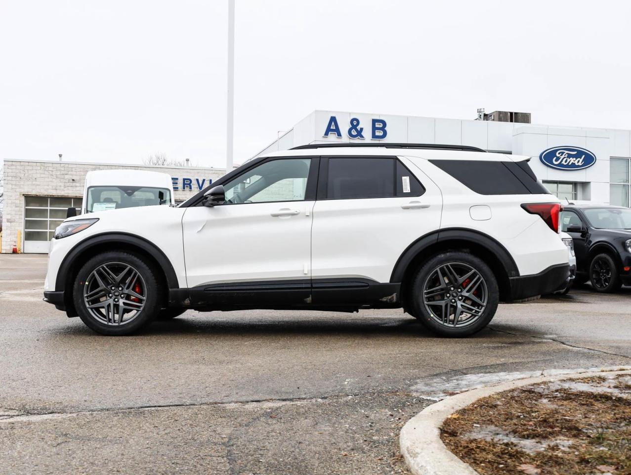 2026 Ford Explorer ST 4dr 4x4 Photo