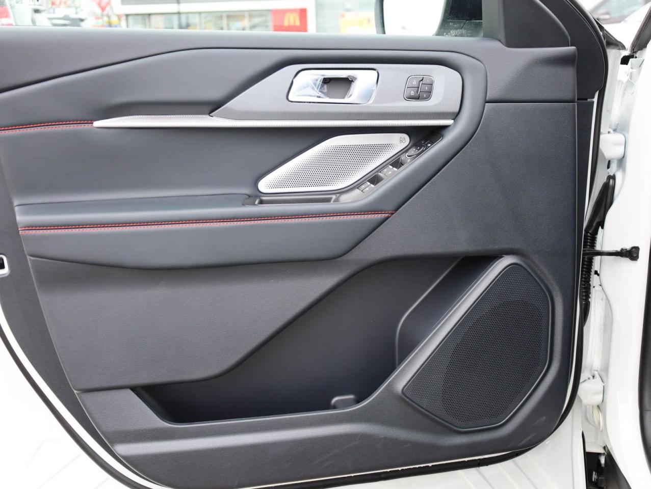 2026 Ford Explorer ST 4dr 4x4 Photo