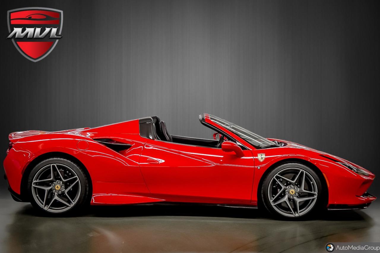 2023 Ferrari F8 Spider Base 2dr Convertible Photo4