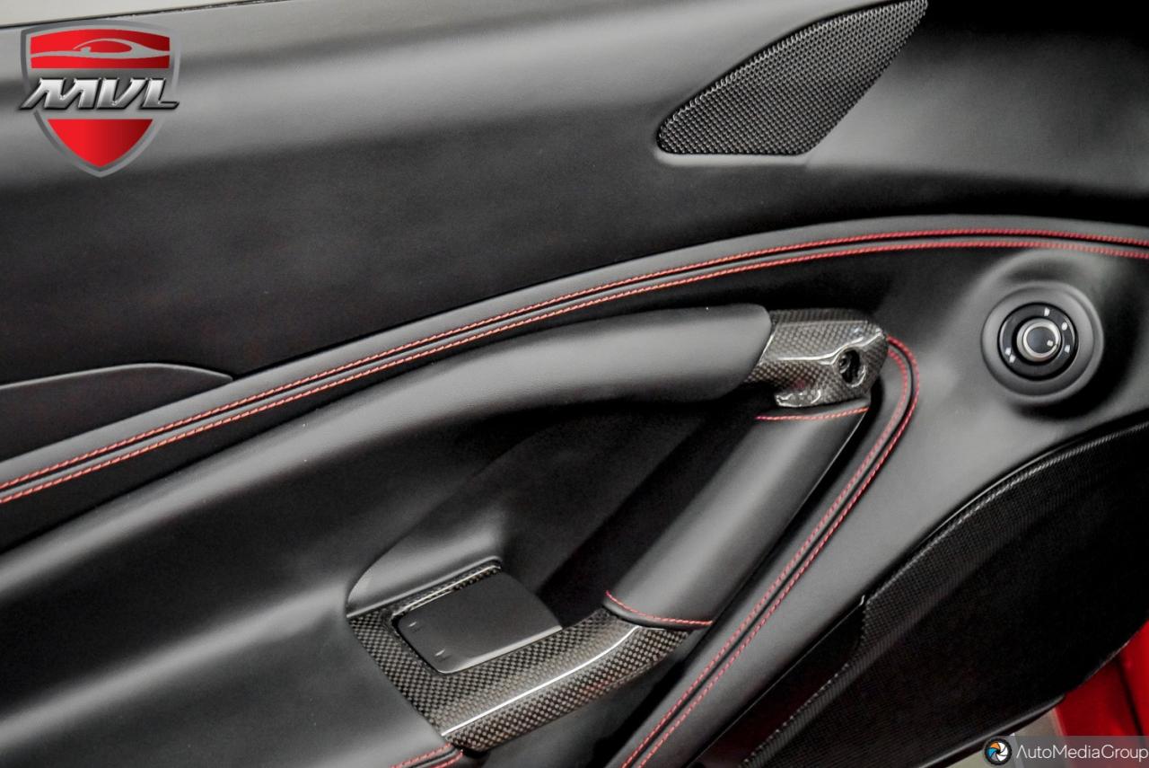 2023 Ferrari F8 Spider Base 2dr Convertible Photo