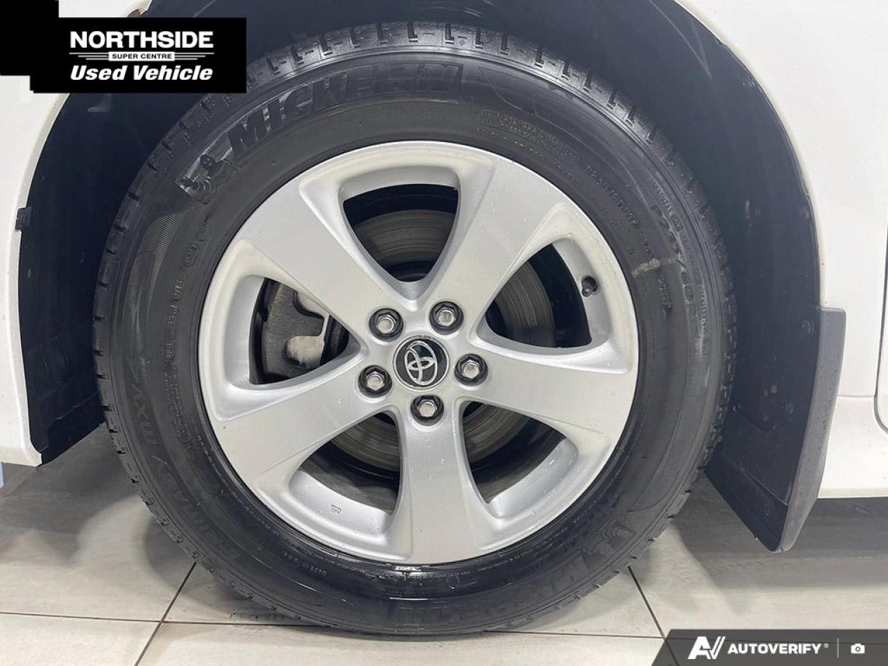 2019 Toyota Sienna 7-Passenger 4dr Front-wheel Drive Passenger Van Photo