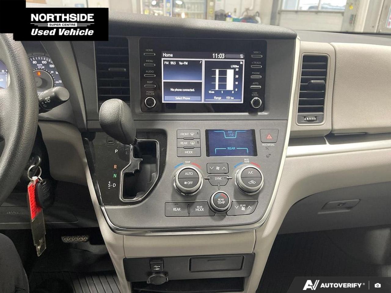 2019 Toyota Sienna 7-Passenger 4dr Front-wheel Drive Passenger Van Photo