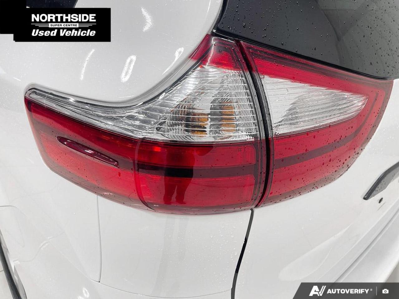 2019 Toyota Sienna 7-Passenger 4dr Front-wheel Drive Passenger Van Photo