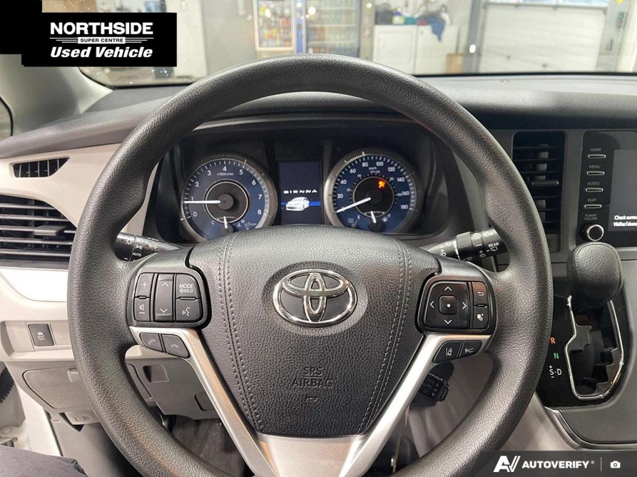 2019 Toyota Sienna 7-Passenger 4dr Front-wheel Drive Passenger Van Photo