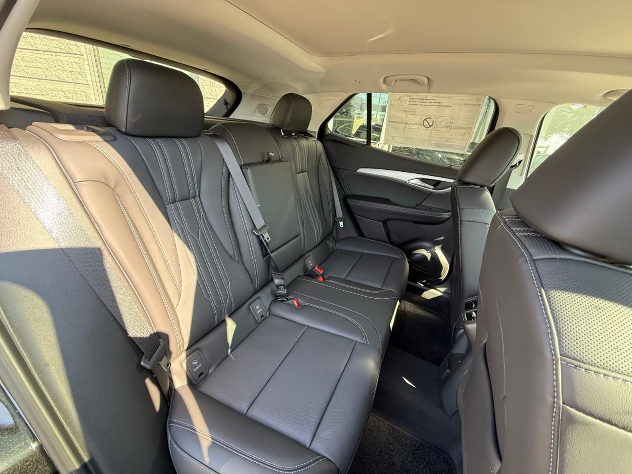 2025 Buick Envision Avenir 4dr All-Wheel Drive Photo